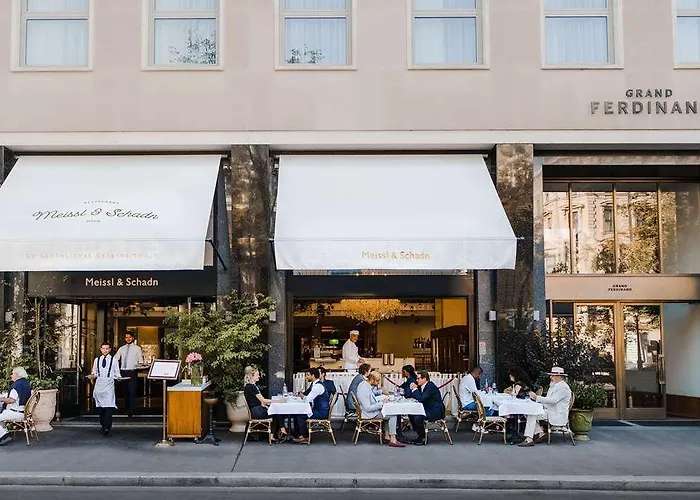 Hotel Grand Ferdinand - Your In The Center